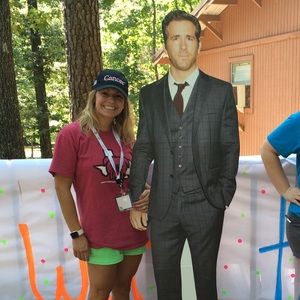 Meet your Posher, Brittni